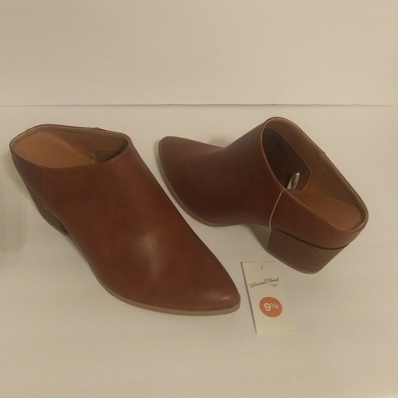 Universal Thread Shoes - Universal Thread Makana mules size 9 1/2